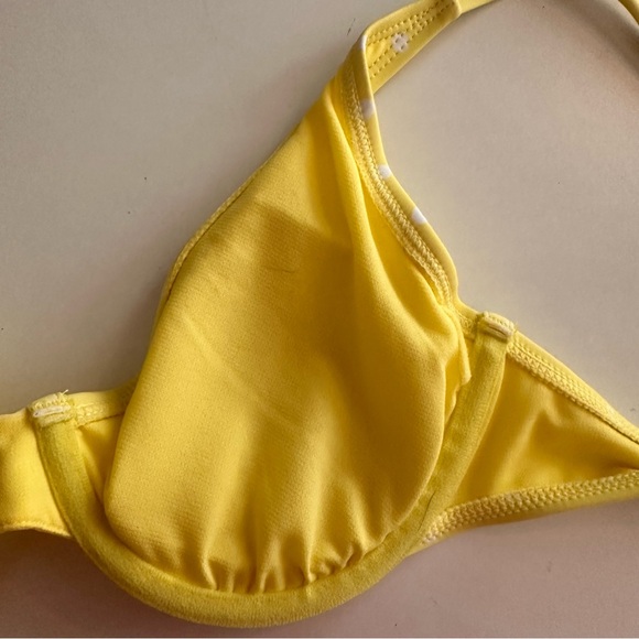 Yellow polka dot bikini swimming suit top - Picture 2 of 3